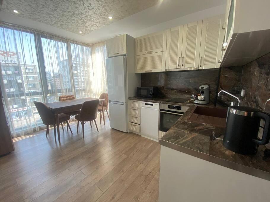 Cozy-1Bd Flat Apartment Пловдив Екстериор снимка